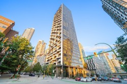 802-889 Pacific Street  Vancouver, BC V6Z 1C3