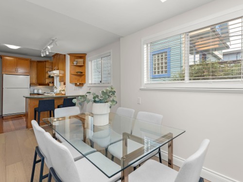 829 14Th Avenue E, Vancouver, BC 