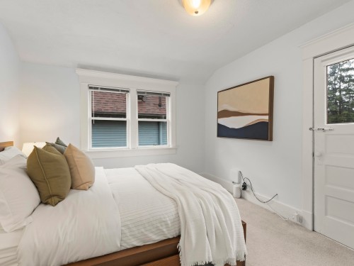 829 14Th Avenue E, Vancouver, BC 