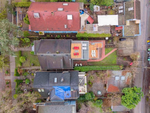 829 14Th Avenue E, Vancouver, BC 