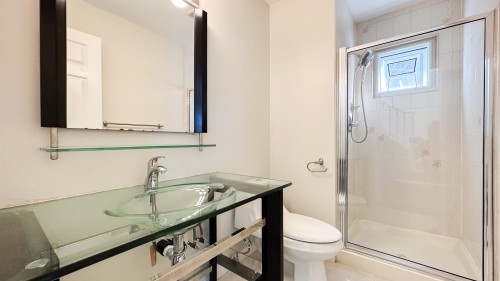 11820 Railway Avenue, Richmond, BC 