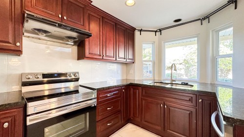 11820 Railway Avenue, Richmond, BC 