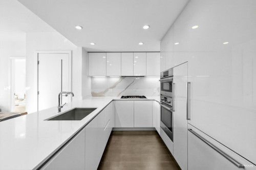 2907-2085 Skyline Court, Burnaby, BC 