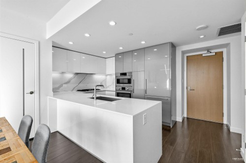 2907-2085 Skyline Court, Burnaby, BC 