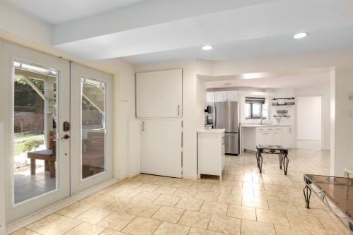 1476 Lansdowne Drive, Coquitlam, BC 