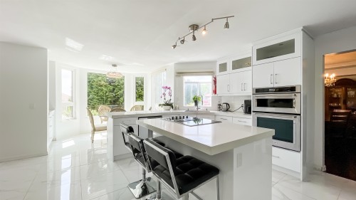 1476 Lansdowne Drive, Coquitlam, BC 