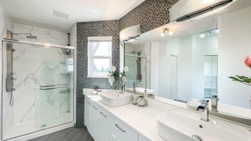 1476 Lansdowne Drive, Coquitlam, BC 