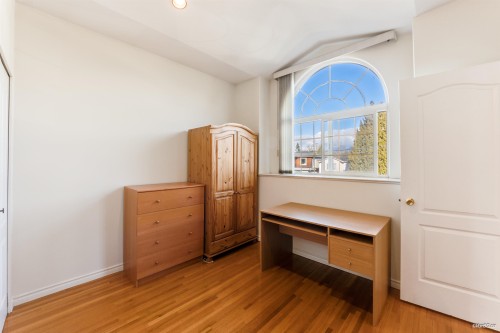 3056 Adanac Street, Vancouver, BC 