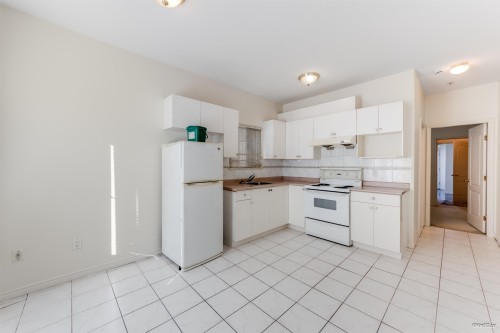 3056 Adanac Street, Vancouver, BC 