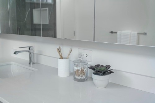 3249 Clive Avenue, Vancouver, BC 