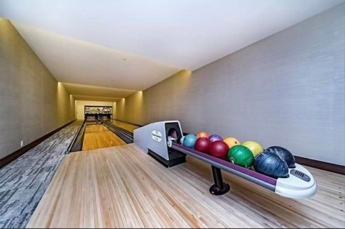 8800 Hazelbridge Way, Richmond, BC 