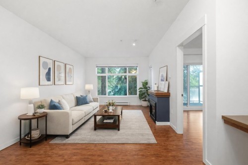 309-11950 Harris Road  Pitt Meadows, BC V3Y 0B7