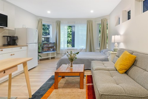 4990 Capilano Road, North Vancouver, BC 