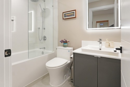 4990 Capilano Road, North Vancouver, BC 