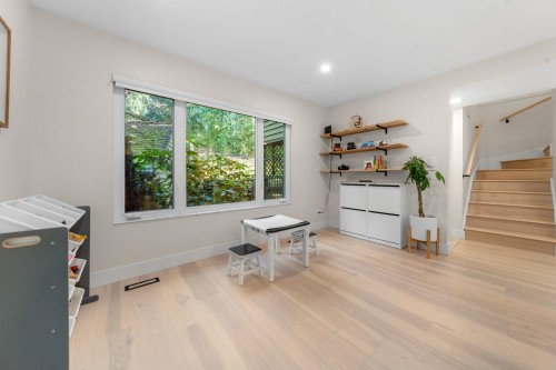 867 Frederick Road, North Vancouver, BC 