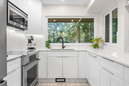 867 Frederick Road, North Vancouver, BC 