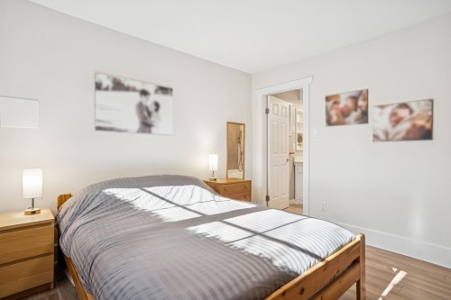 327 15Th Avenue W, Vancouver, BC 