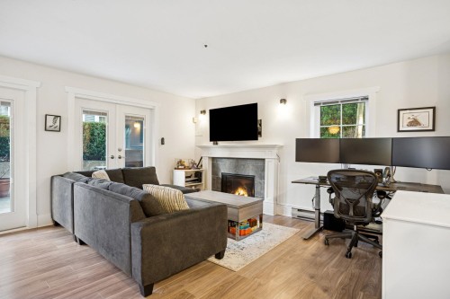 327 15Th Avenue W, Vancouver, BC 