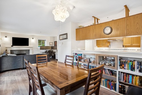 327 15Th Avenue W, Vancouver, BC 