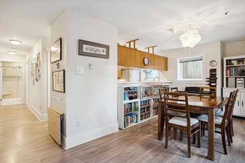 327 15Th Avenue W, Vancouver, BC 