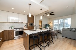 103-2188 Madison Avenue  Burnaby, BC V5C 0J8