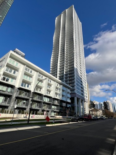 1401-6087 Wilson Avenue  Burnaby, BC V5H 0M1