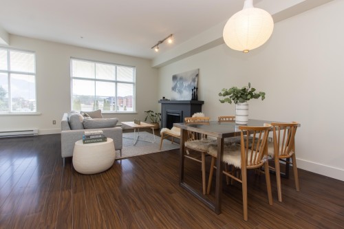 303-1336 Main Street, Squamish, BC 