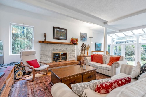 4890 The Dale  West Vancouver, BC V7W 1K3