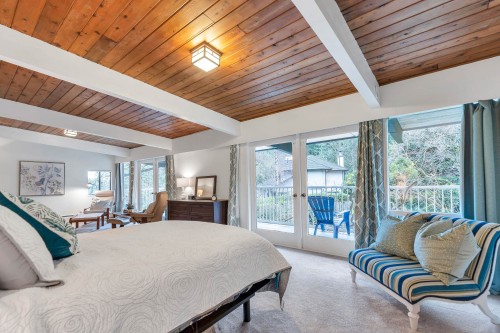 4890 The Dale, West Vancouver, BC 