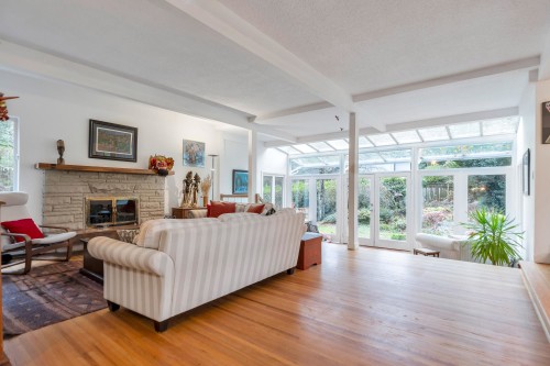 4890 The Dale, West Vancouver, BC 