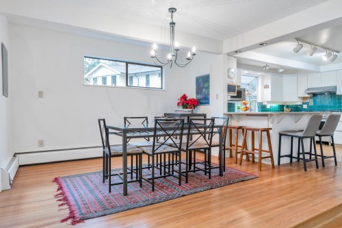 4890 The Dale, West Vancouver, BC 