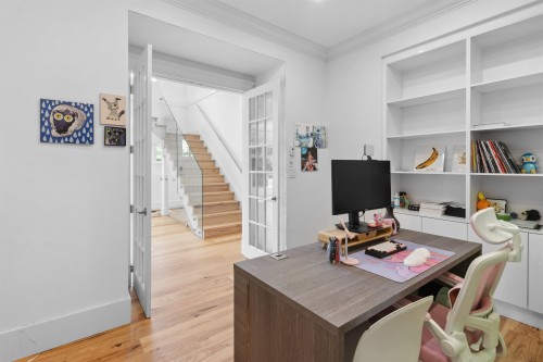 4379 Ross Crescent, West Vancouver, BC 