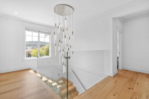 4379 Ross Crescent, West Vancouver, BC 