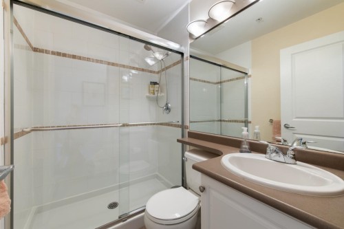 830 10Th Avenue E, Vancouver, BC 