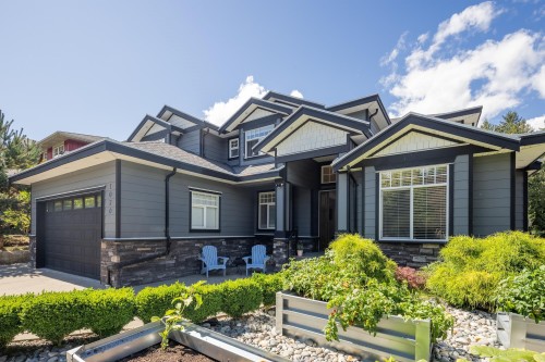 1020 Jay Crescent, Squamish, BC 