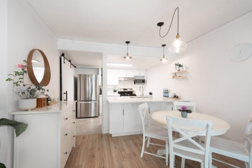 8-385 Ginger Drive  New Westminster, BC V3L 5L6