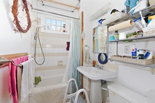 1758 Venables Street, Vancouver, BC 