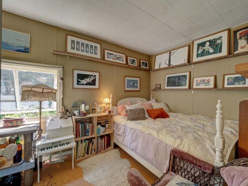 947 North Road, Gibsons, BC 
