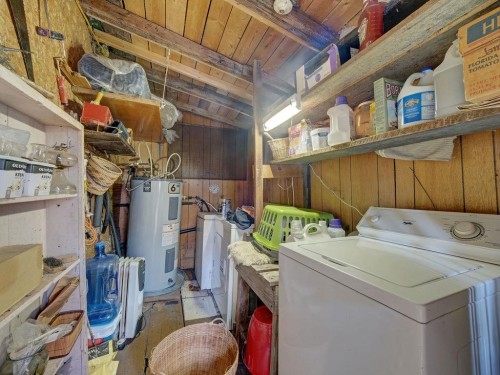 947 North Road, Gibsons, BC 
