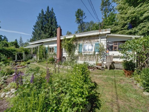 947 North Road, Gibsons, BC 