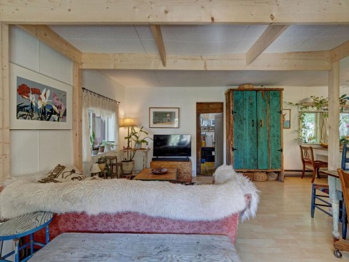 947 North Road, Gibsons, BC 