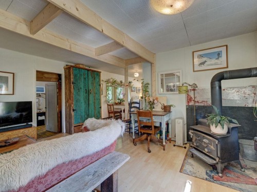 947 North Road, Gibsons, BC 