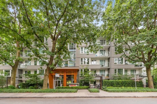 118-255 1st Street W North Vancouver, BC V7M 3G8