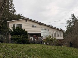 4898 Sunshine Coast Highway  Sechelt, BC V7Z 0B7