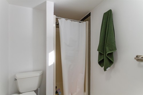 1925 Adanac Street, Vancouver, BC 