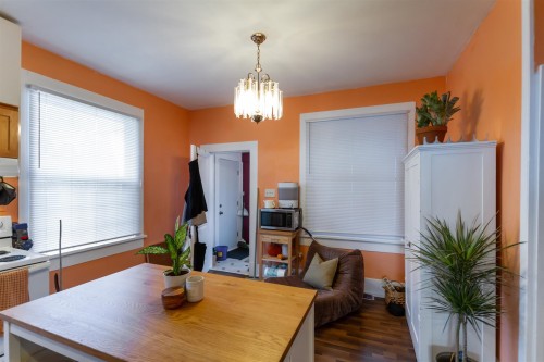 1925 Adanac Street, Vancouver, BC 