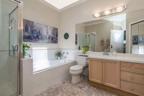 309-4753 River Road West, Ladner, BC 