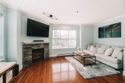 1-12449 191 Street  Pitt Meadows, BC V3Y 2R4