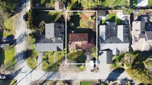 1319 Cottonwood Crescent  North Vancouver, BC V7P 1L1