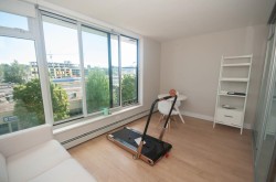 611-1783 Manitoba Street  Vancouver, BC V5Y 0K1